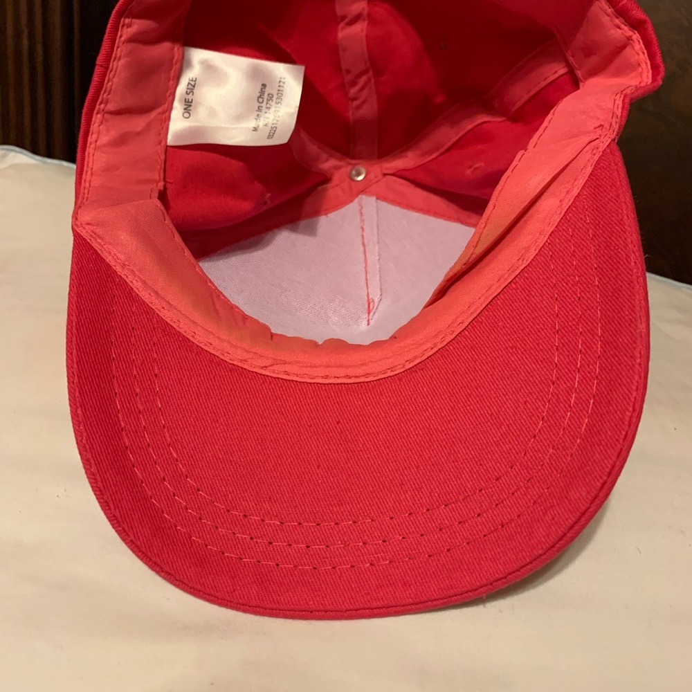 Red 'Queen' Cap with Rhinestones - Picture 2 of 4